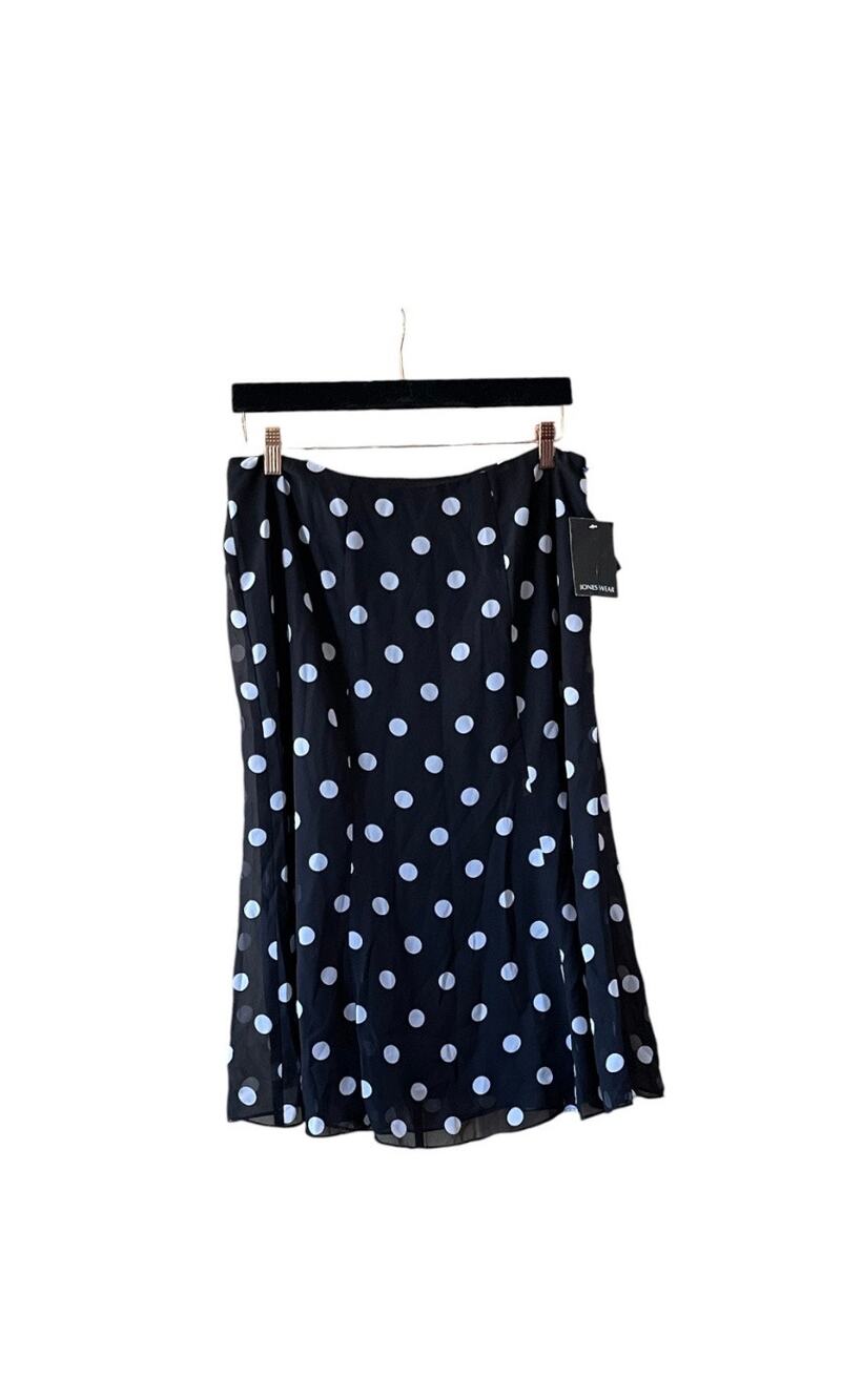 Jones Wear Fit & Flare Black Polka Dot Skirt. Size 10 NEW